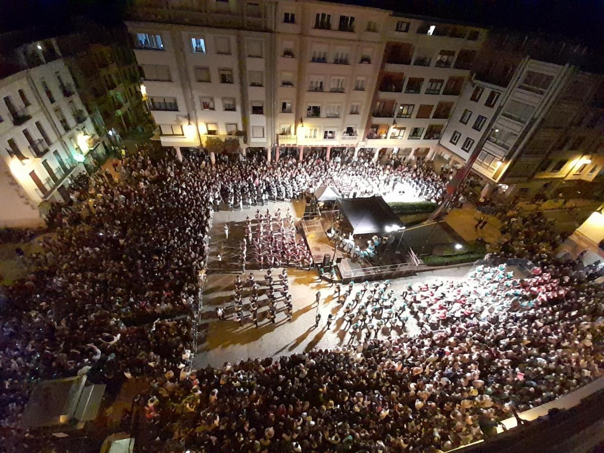 דירות זראוטס Piso Centrico Amplio-Luminoso מראה חיצוני תמונה